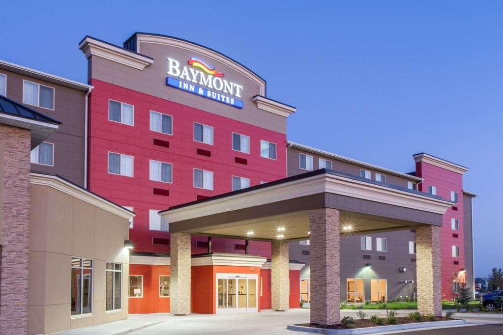 Baymont By Wyndham Grand Forks Hotel Luaran gambar